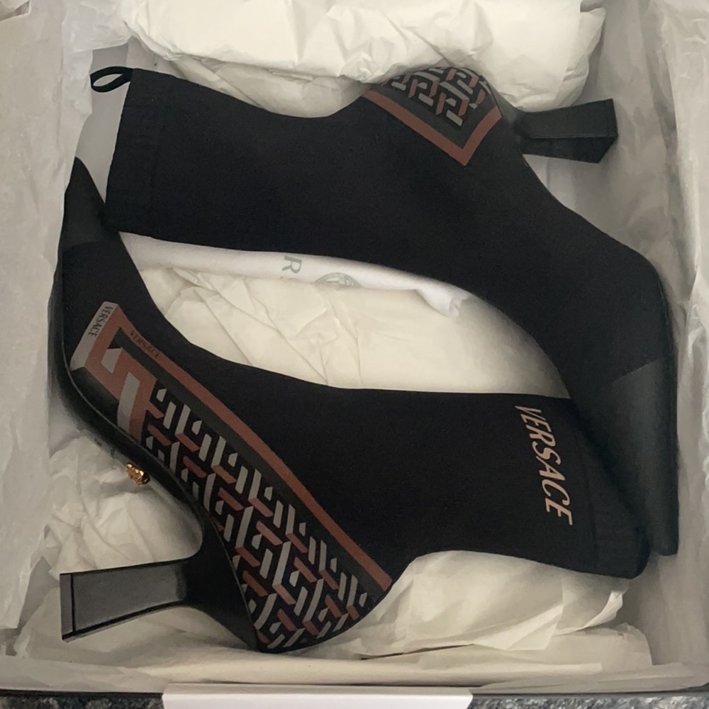 VERSACE LA GRECA SIGNATURE SOCK BOOTS size 39 - Picture 3 of 13